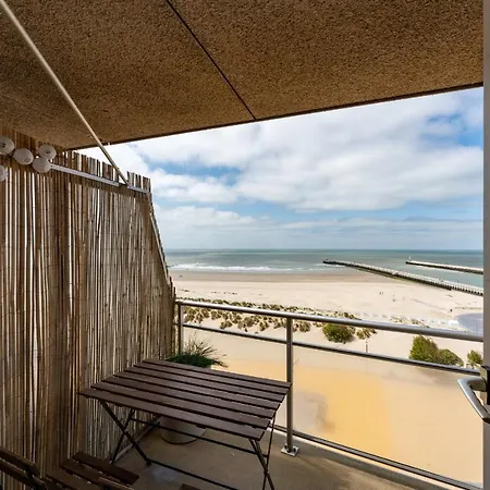 App Met Adembenemende Skyline Zeezichten - 4 Pers Appartement *