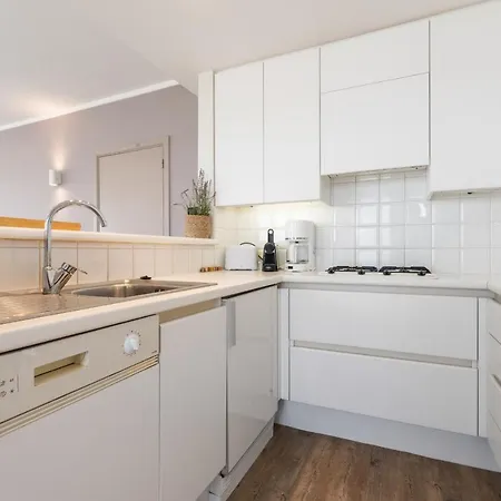 App Met Adembenemende Skyline Zeezichten - 4 Pers Lägenhet *