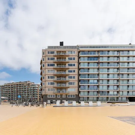 App Met Adembenemende Skyline Zeezichten - 4 Pers Apartment *