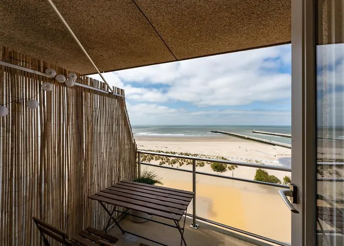 App Met Adembenemende Skyline Zeezichten - 4 Pers Appartement *