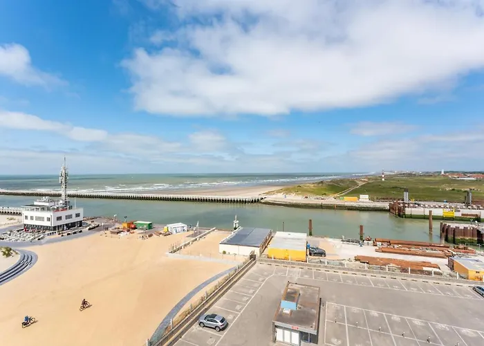 Appartement App Met Adembenemende Skyline Zeezichten - 4 Pers *